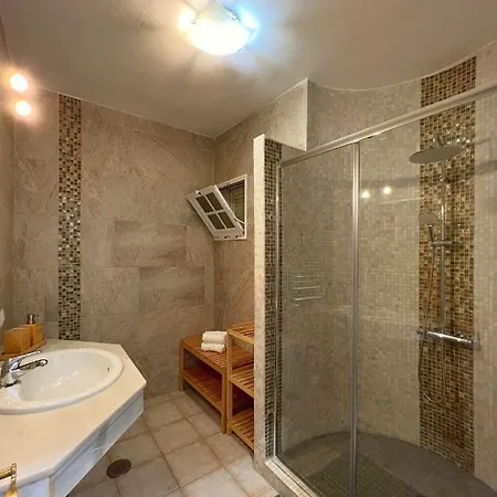 Апартаменти Magnolia Адехе